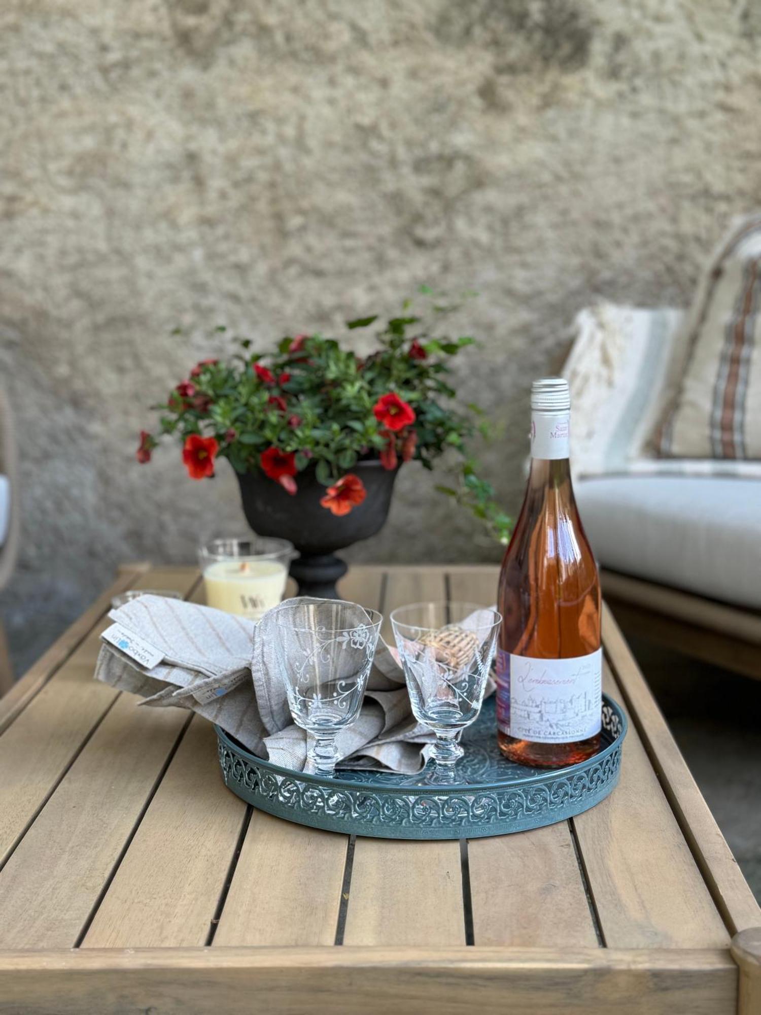 Verzeille Le Patio Des Senteurs Bed & Breakfast エクステリア 写真